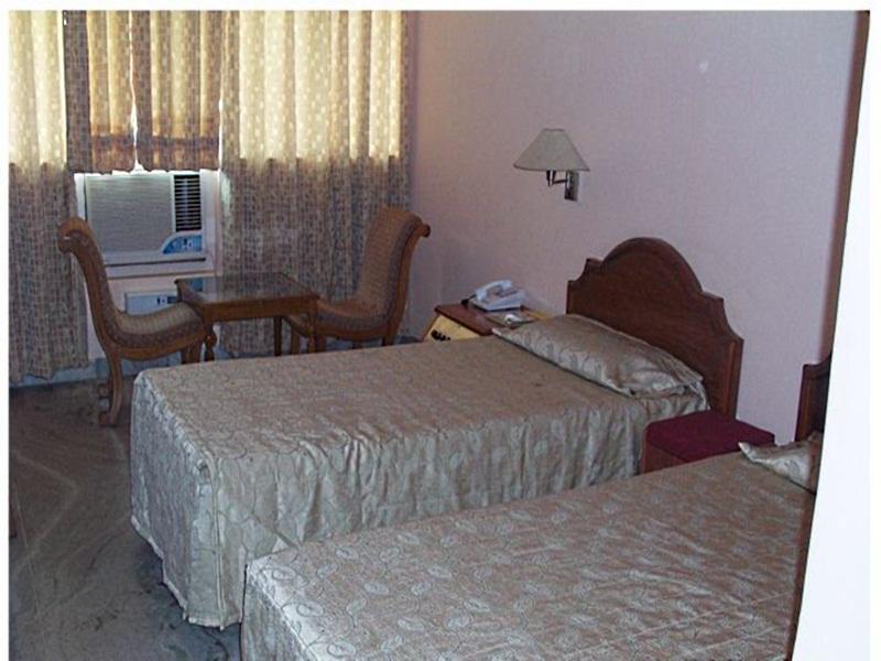 Sarao Hotel Mohali Luaran gambar